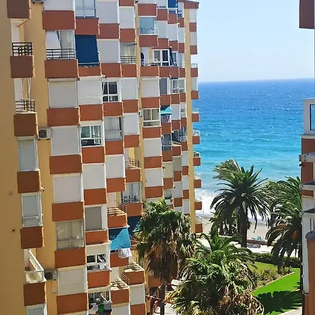 شقة Beachfront In ألغاروبو - كوستا