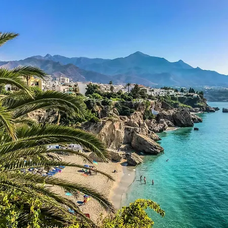 شقة Beachfront In
