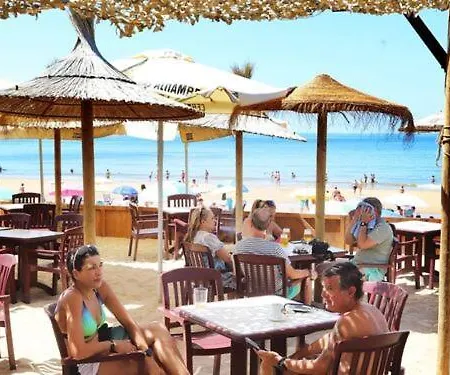 Beachfront In شقة