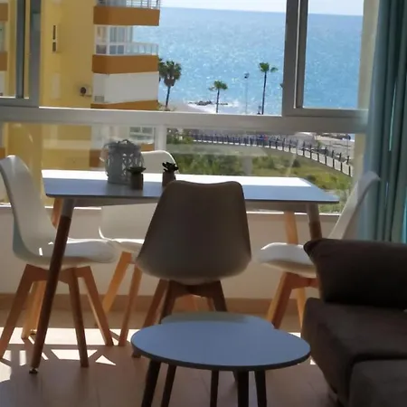 شقة Beachfront In ألغاروبو - كوستا
